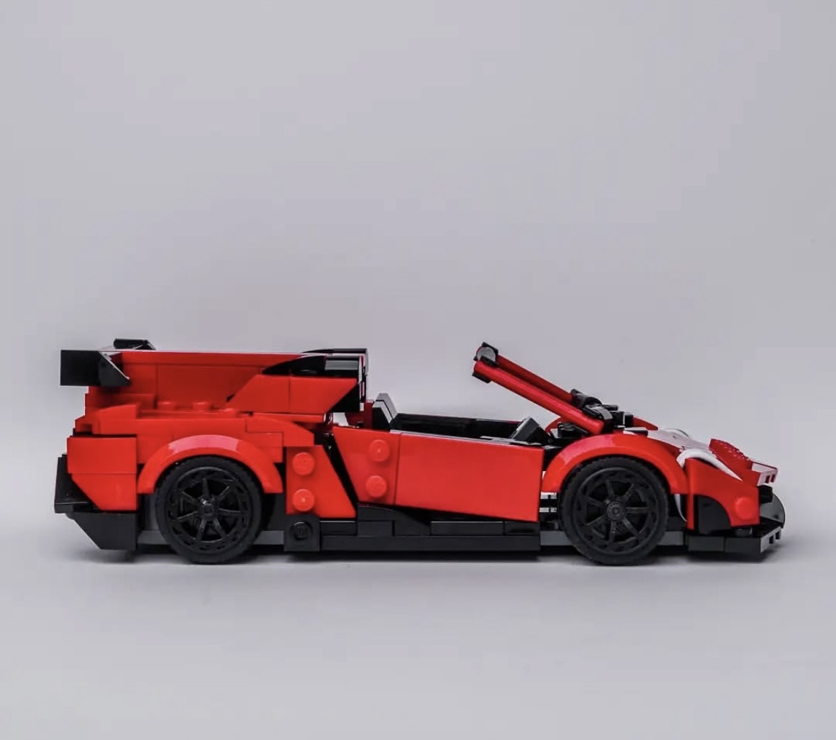Building Kit- Lamborghini Veneno Roadster Red Inspired